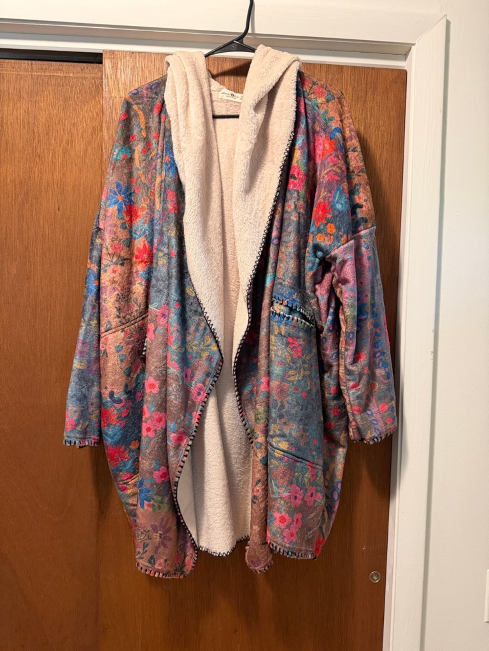 NATURAL LIFE Floral Hooded Capa - Cream Lined Multi